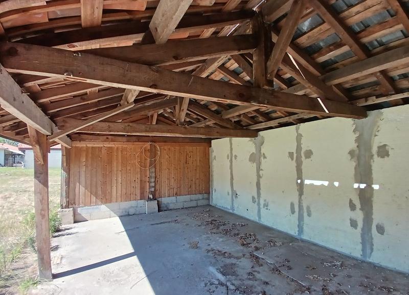 Terrain constructible - 2 400 m²