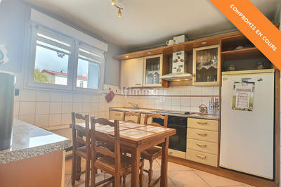 Maison - 80 m² - 5 pièces