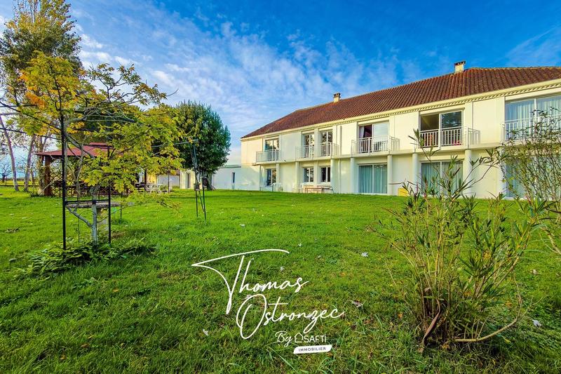 Maison - 600 m² - 15 pièces