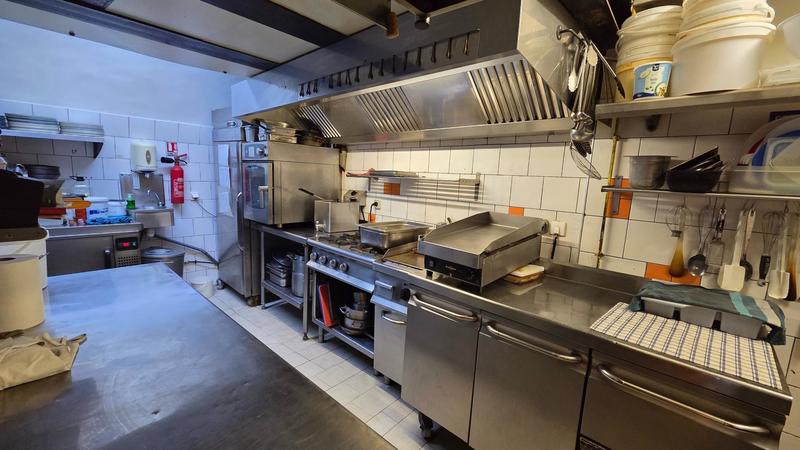 Local commercial - 119 m² - 3 pièces