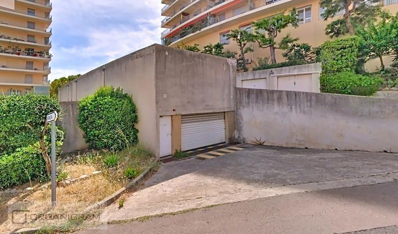 Parking / Garage - 15 m²