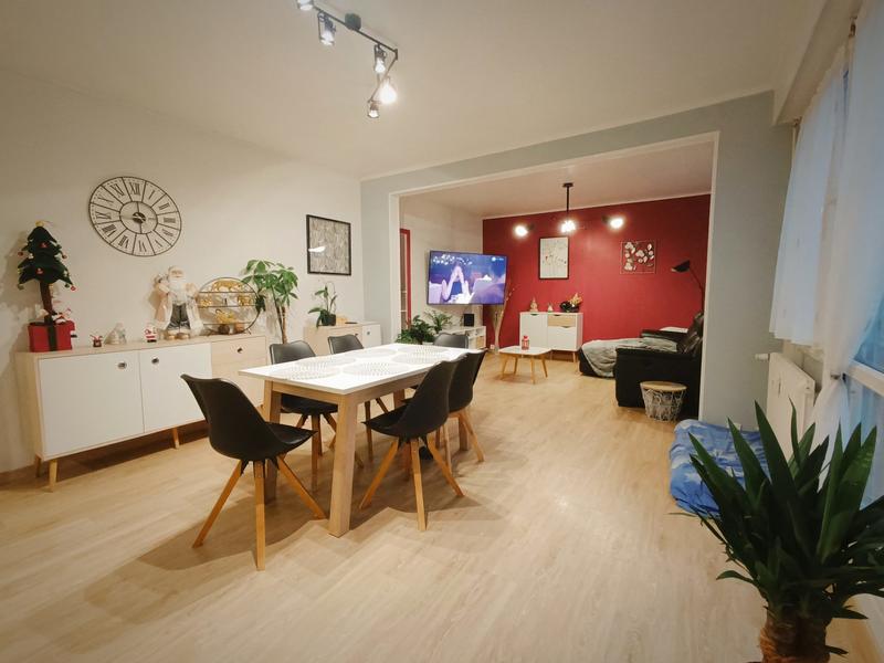 Appartement - 101 m² - 5 pièces