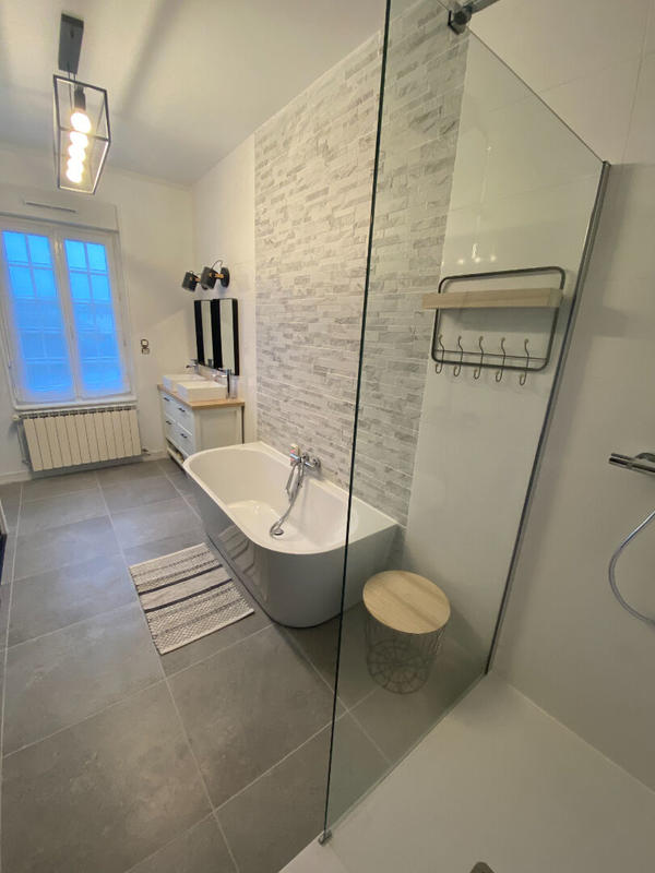 Maison de ville - 201 m² - 8 pièces