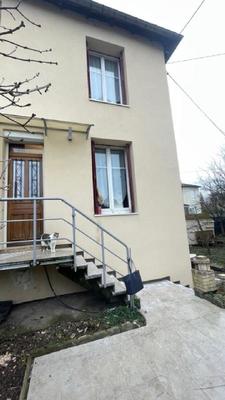 Maison de ville - 90 m² - 4 pièces
