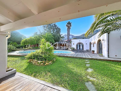 Villa - 183 m² - 5 pièces