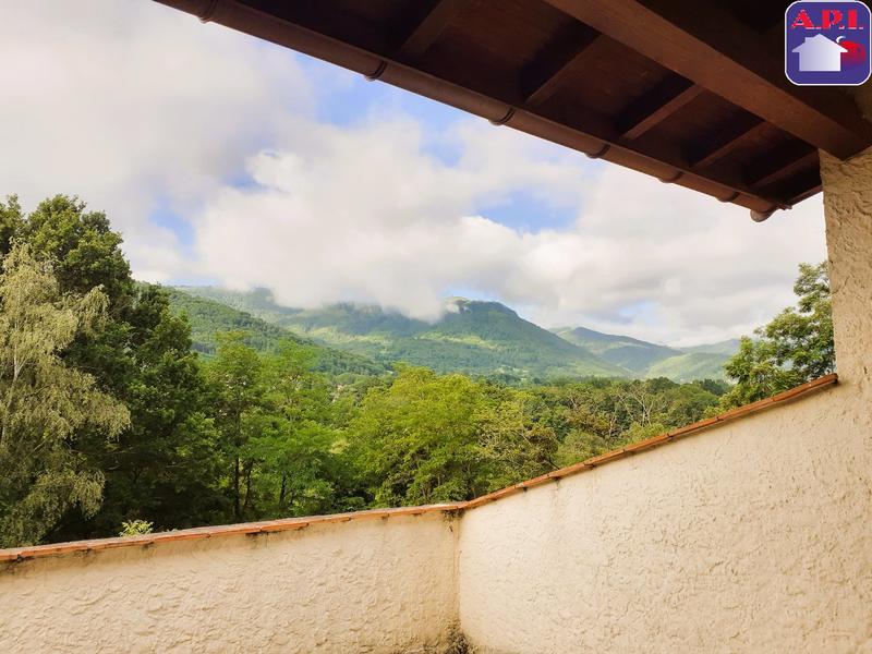 Maison - 213 m² - 7 pièces