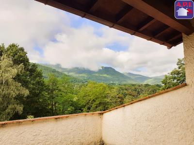 Maison - 213 m² - 7 pièces