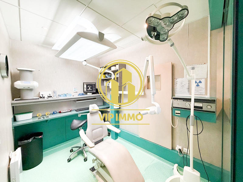 Bureau - 219 m² - 10 pièces