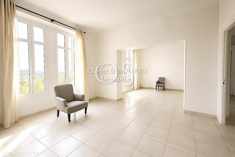 Appartement - 107 m² - 3 pièces