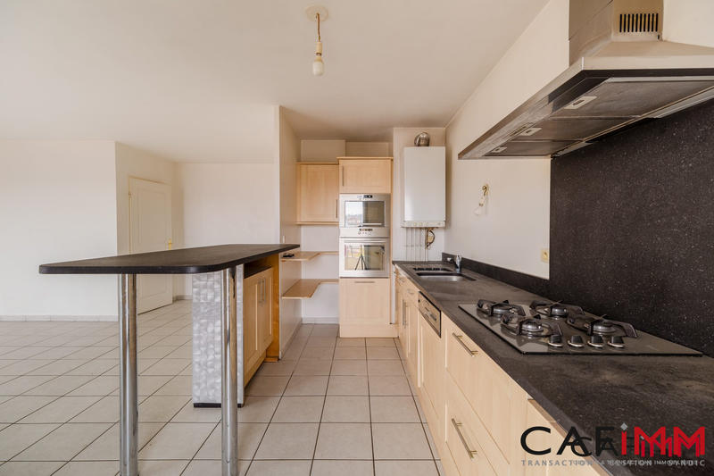 Appartement - 90 m² - 4 pièces