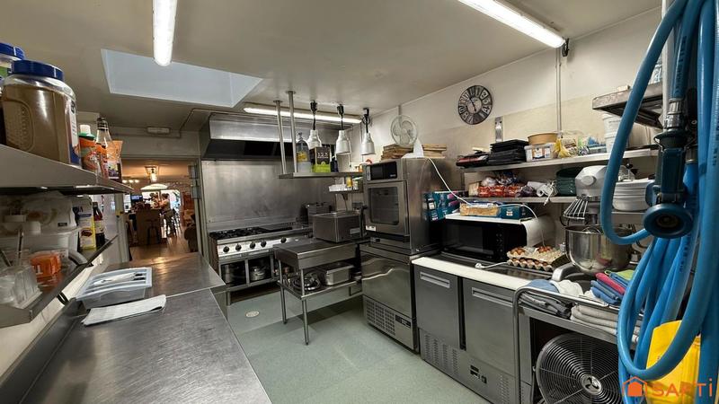 Local commercial - 112 m²