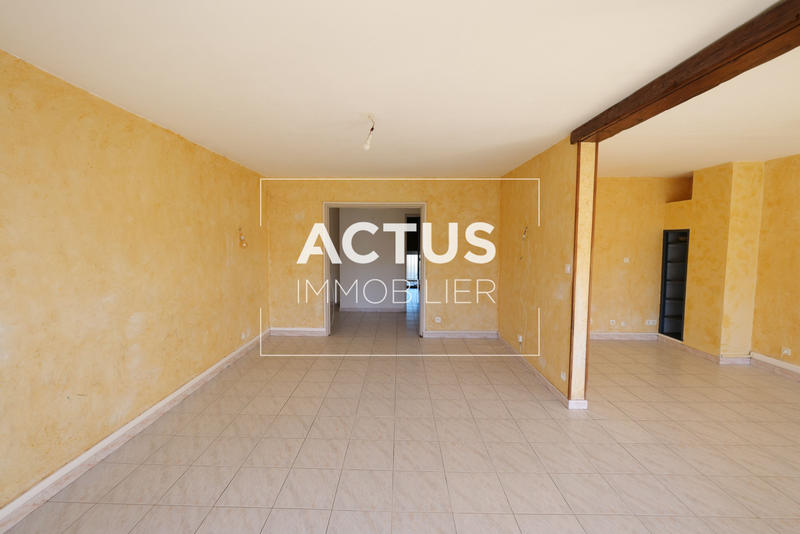 Appartement - 117 m² - 6 pièces