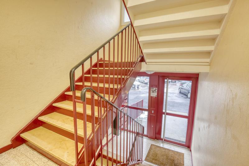 Appartement - 82 m² - 5 pièces