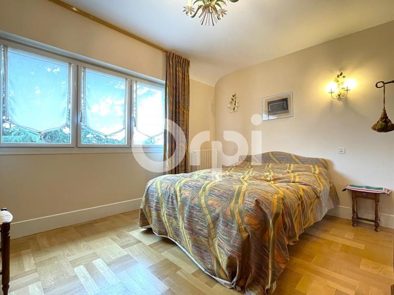 Maison - 178 m² - 6 pièces