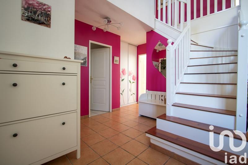 Maison - 210 m² - 8 pièces