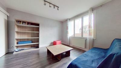 Appartement - 79 m² - 5 pièces