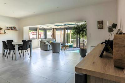 Propriété - 120 m² - 5 pièces