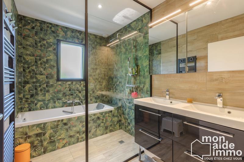 Maison - 123 m² - 5 pièces