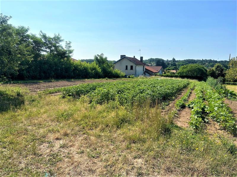 Terrain constructible - 1 750 m²