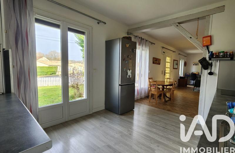 Maison - 235 m² - 10 pièces