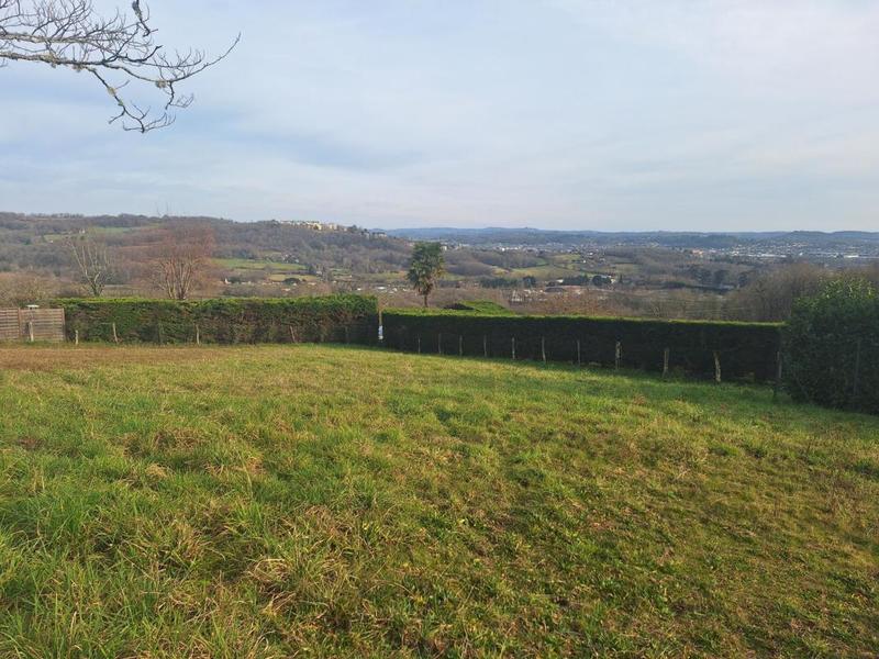 Terrain constructible - 1 946 m²