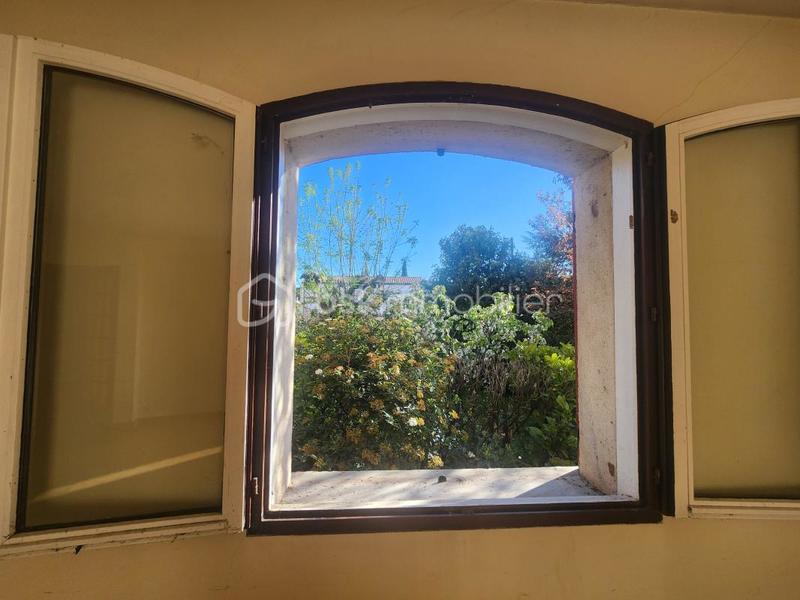 Propriété - 270 m² - 10 pièces