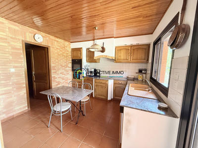 Maison - 198 m² - 6 pièces