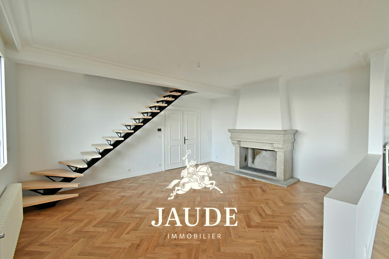 Appartement - 202 m² - 5 pièces