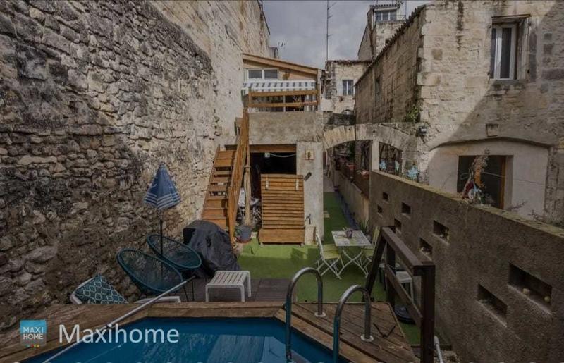 Maison - 197 m² - 6 pièces