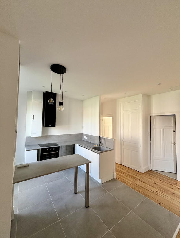 Appartement - 65 m² - 3 pièces