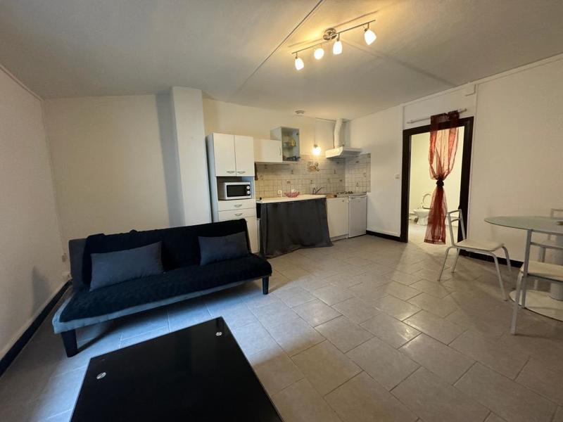 Appartement - 411 m² - 13 pièces