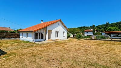 Maison - 74 m² - 4 pièces