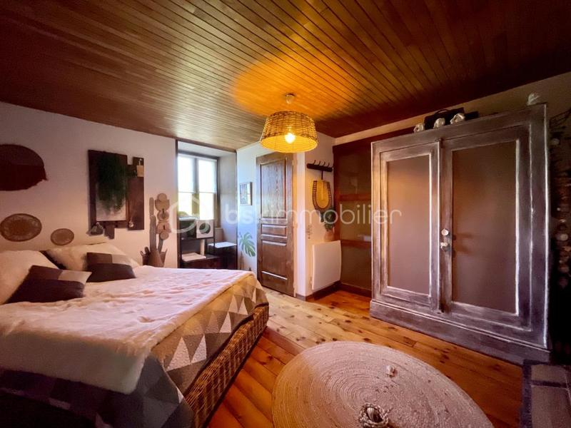 Maison - 278 m² - 10 pièces