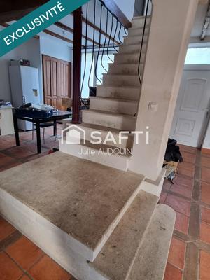 Maison - 301 m² - 10 pièces