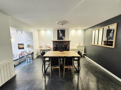 Appartement - 90 m² - 5 pièces