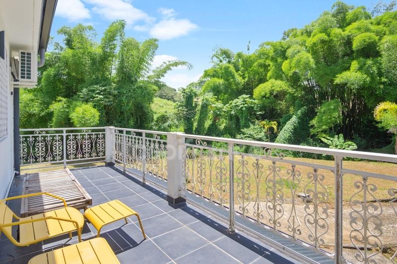 Immeuble - 285 m² - 11 pièces