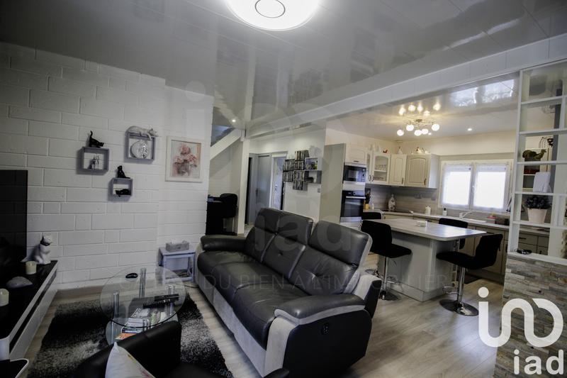 Appartement - 93 m² - 5 pièces