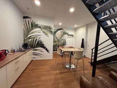 Bureau - 194 m² - 7 pièces