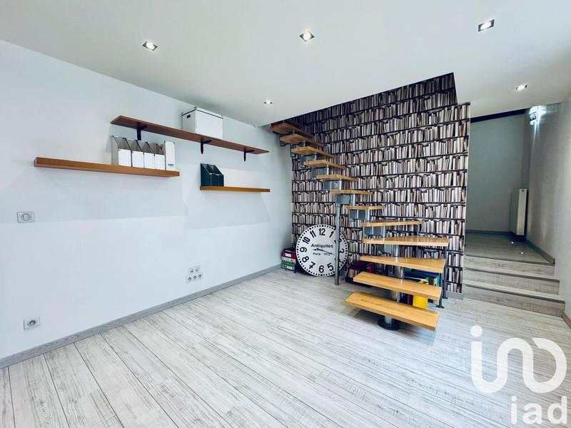 Maison de village - 304 m² - 7 pièces