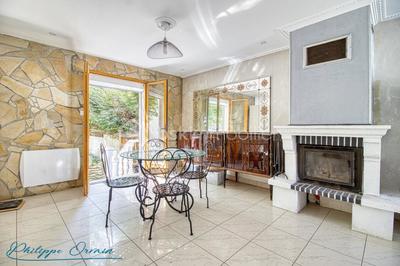 Pavillon - 105 m² - 7 pièces