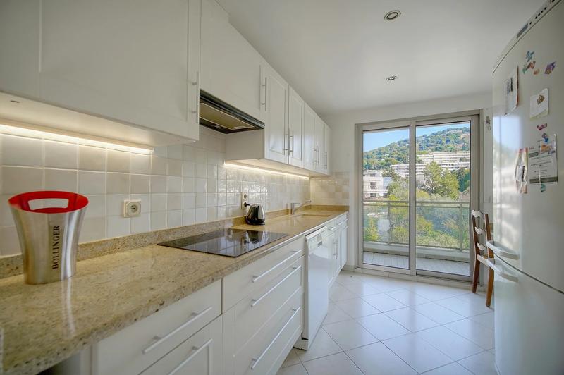 Appartement - 104 m² - 4 pièces