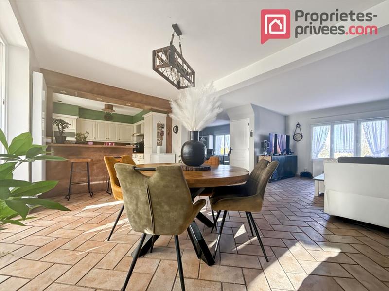 Maison - 191 m² - 6 pièces
