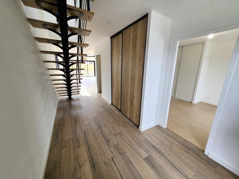 Maison contemporaine - 140 m² - 6 pièces