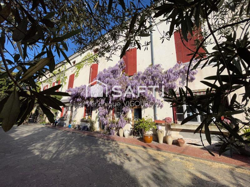 Château - 400 m² - 10 pièces