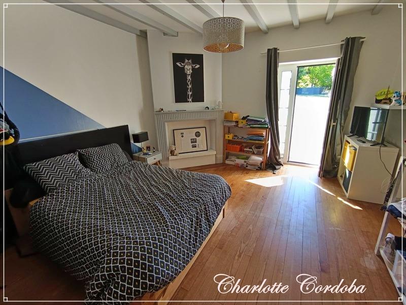 Maison - 313 m² - 10 pièces