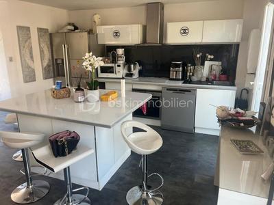 Villa - 90 m² - 4 pièces