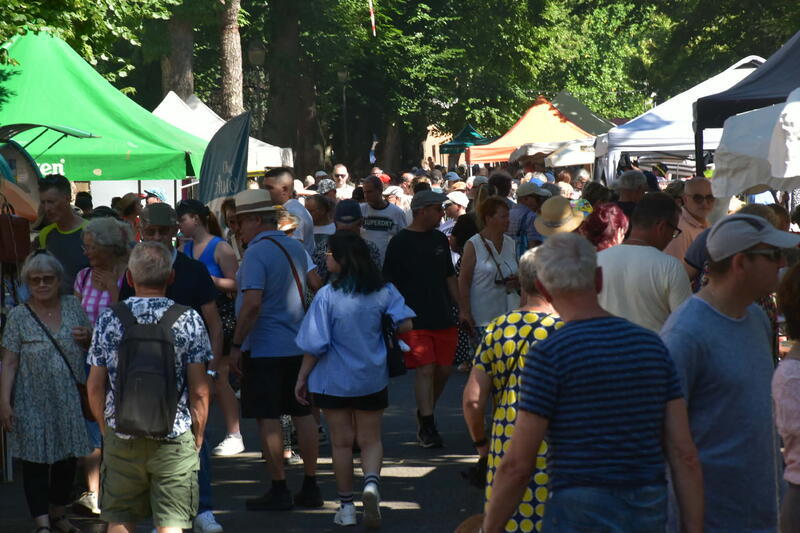 Grande brocante d'ete - néris-les-bains 28 juin 2026