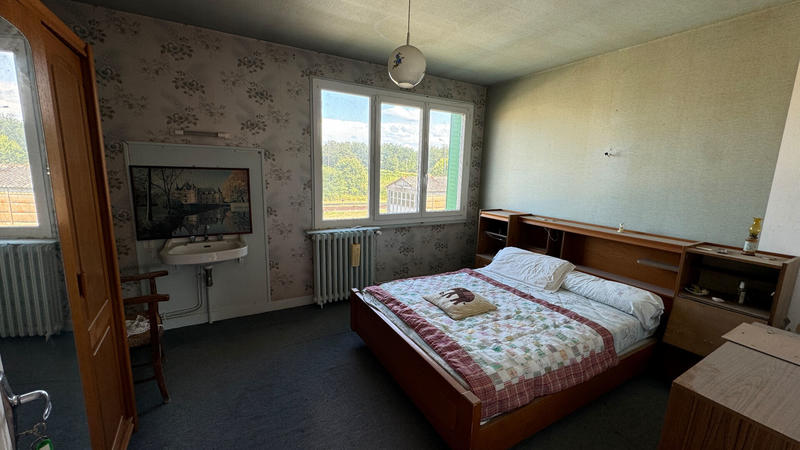 Maison - 235 m² - 10 pièces