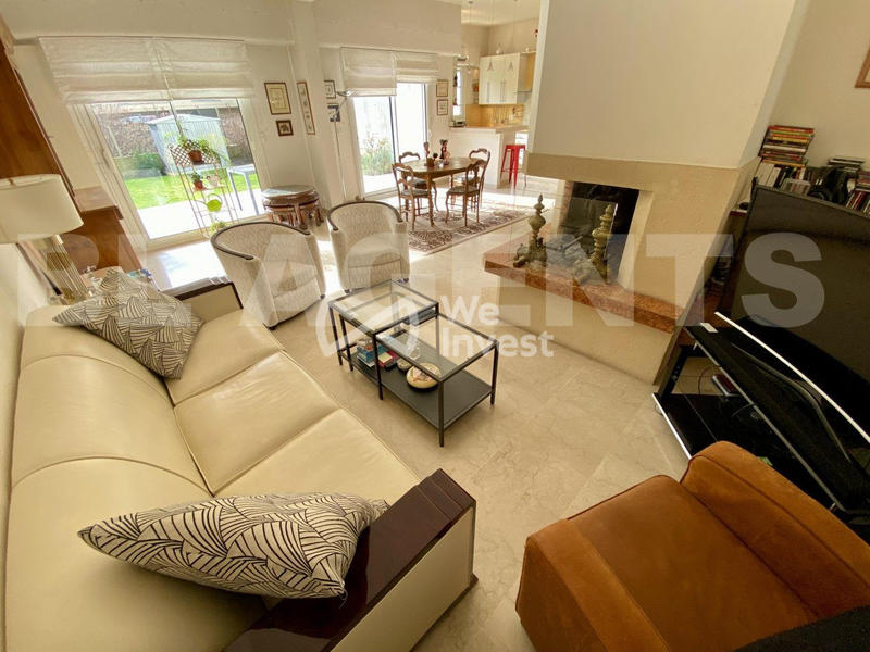 Maison - 140 m² - 5 pièces