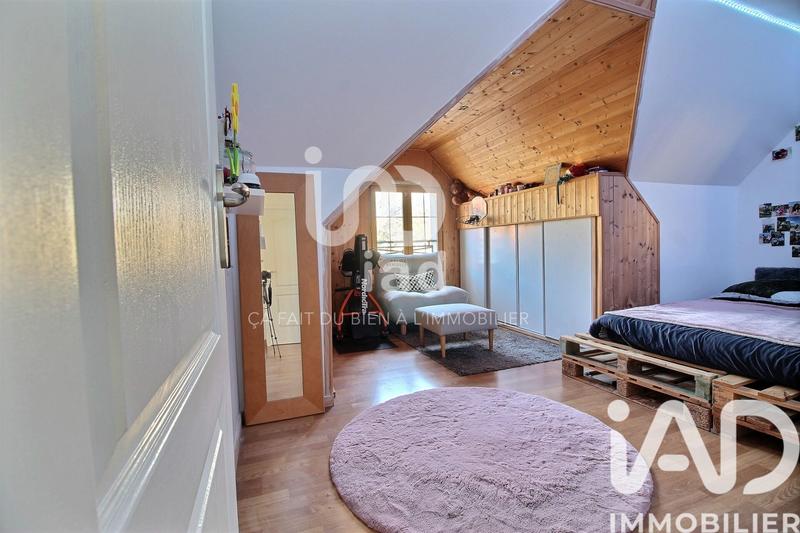 Maison - 149 m² - 8 pièces
